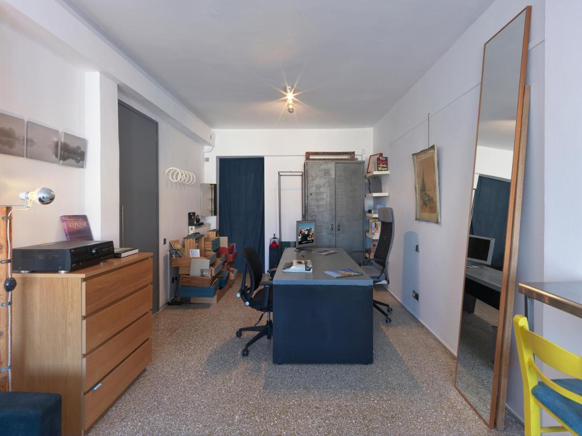 Eastern Aromas Loft In Psyri, Athens Apartment Luaran gambar